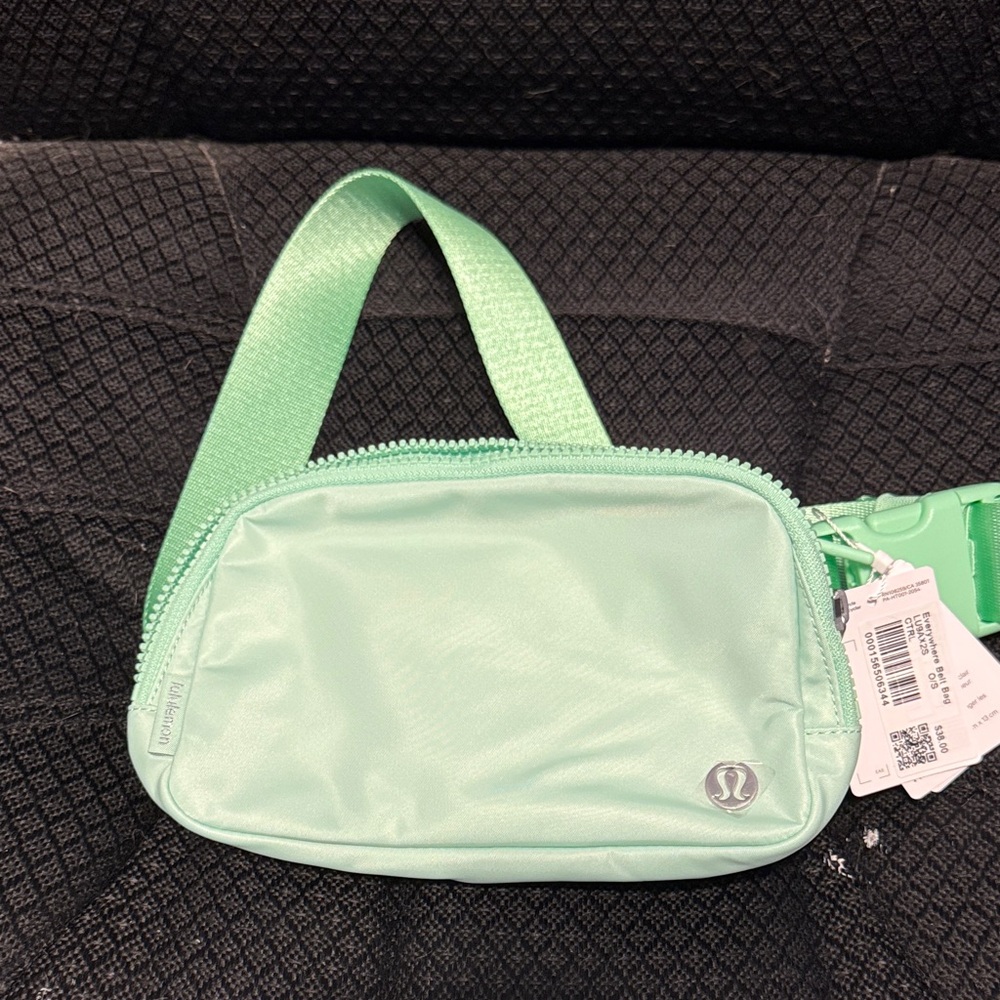 Lululemon Athletica Light Green Crossbody Belt Bag NWT